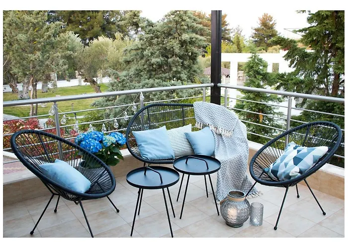 Friday Mood By Diomedes Group Villa