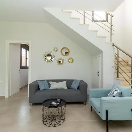 Friday Mood By Diomedes Group *