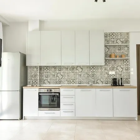 Villa Friday Mood By Diomedes Group *