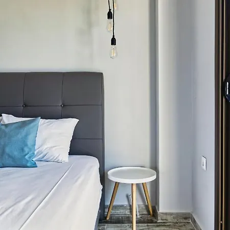 Villa Friday Mood By Diomedes Group *