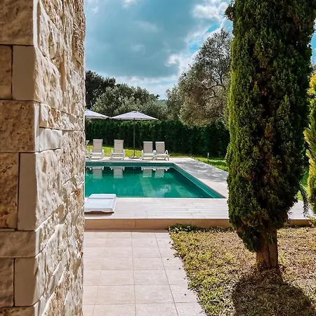 Friday Mood By Diomedes Group Villa Pefkochori