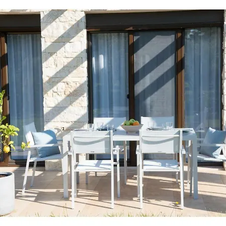 Friday Mood By Diomedes Group Villa *