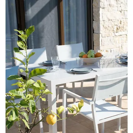 Friday Mood By Diomedes Group Villa