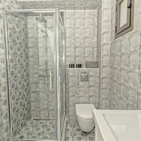 Friday Mood By Diomedes Group * 페프코초리