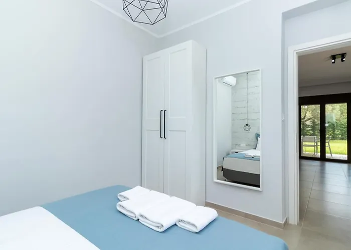 Friday Mood By Diomedes Group * Pefkochori