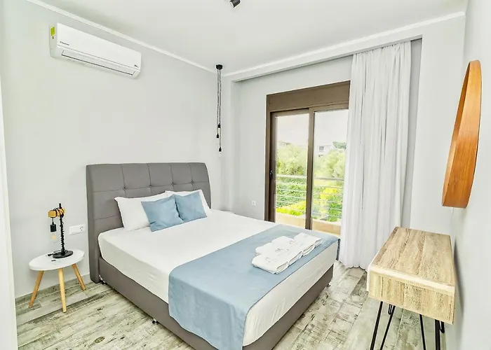 Friday Mood By Diomedes Group