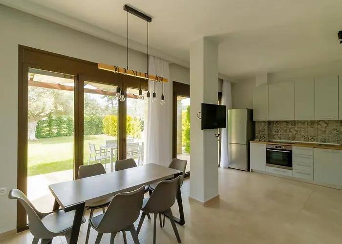 Villa Friday Mood By Diomedes Group Pefkochori