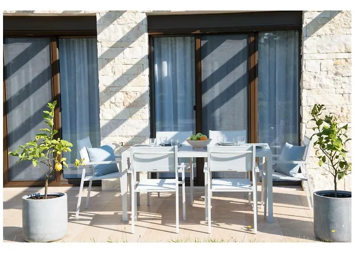 Friday Mood By Diomedes Group Villa *