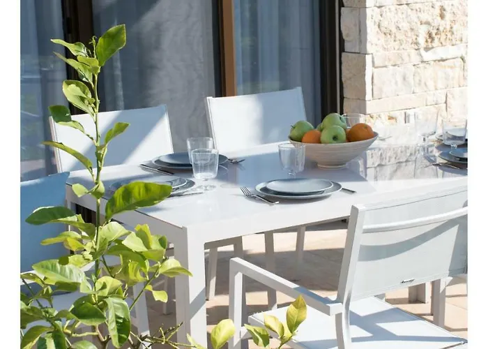 Friday Mood By Diomedes Group Villa